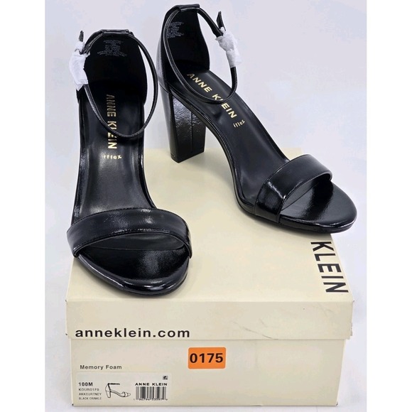 Anne Klein Shoes - Anne Klein Womens Kourtney Sandals Shoes - Black Crinkle - Sz 10 M - NIB